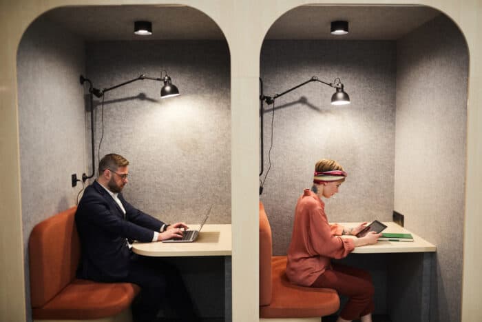 Cyfrowo martwe strefy – trend w projektowaniu biur sprzyjających skupieniu