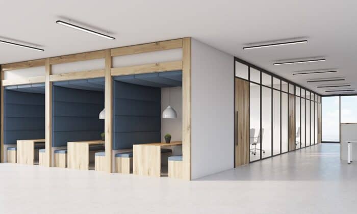 Biura hybrydowe – wady i zalety rozwiązania  